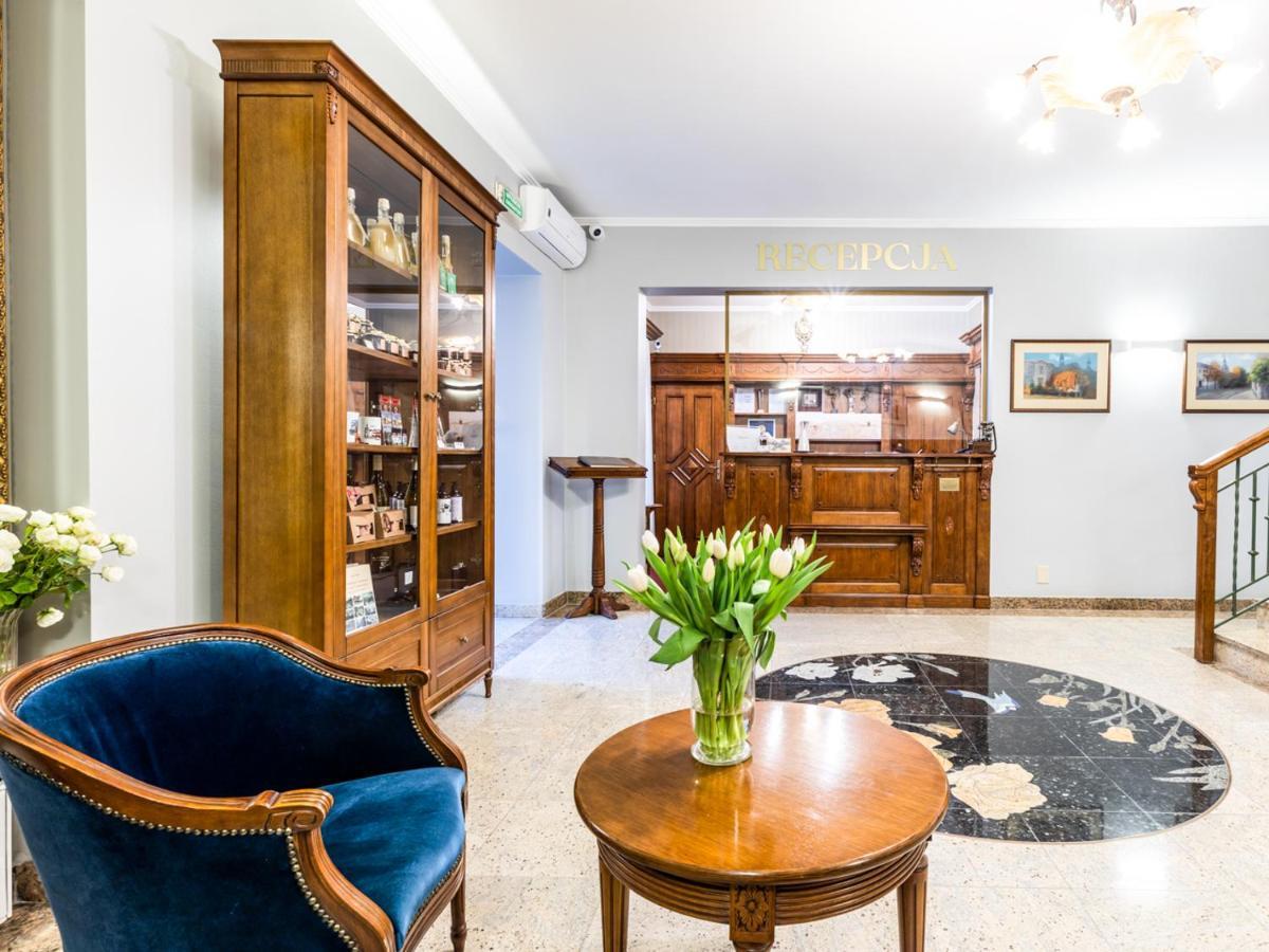 Hotel Pod Zlota Roza Κίελτσε Εξωτερικό φωτογραφία
