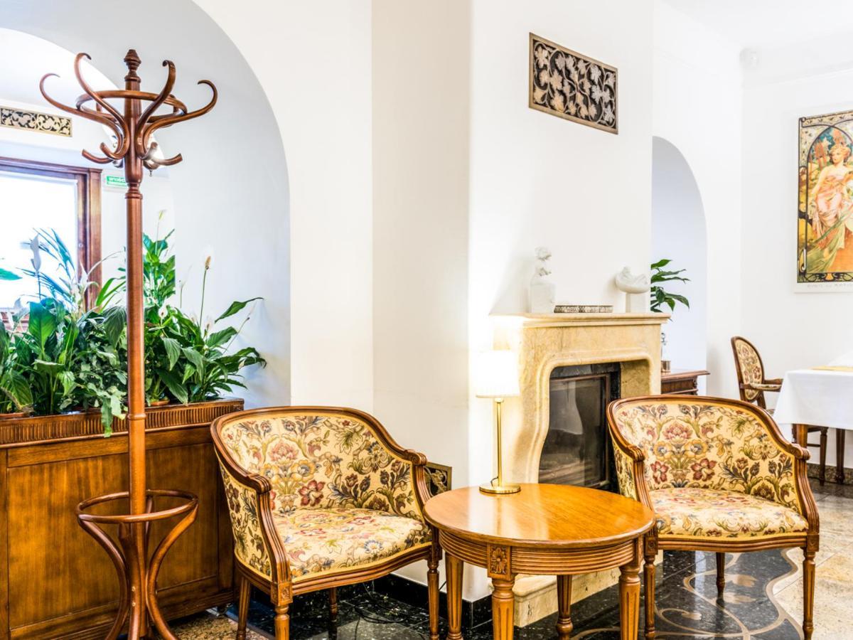 Hotel Pod Zlota Roza Κίελτσε Εξωτερικό φωτογραφία