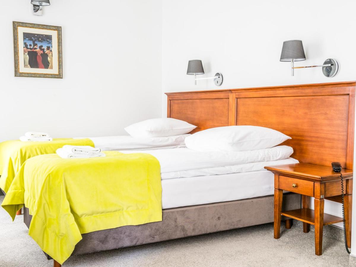 Hotel Pod Zlota Roza Κίελτσε Εξωτερικό φωτογραφία