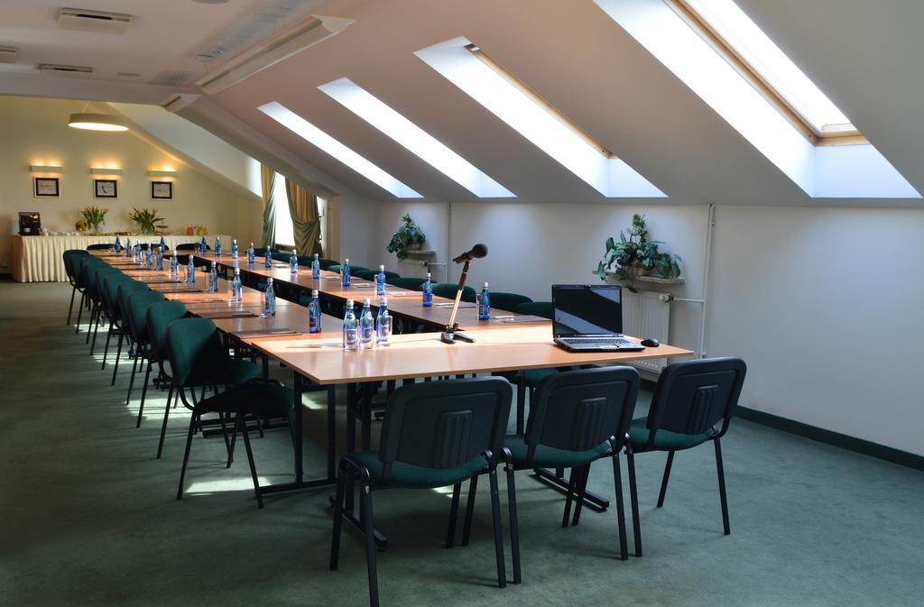 Hotel Pod Zlota Roza Κίελτσε Εξωτερικό φωτογραφία