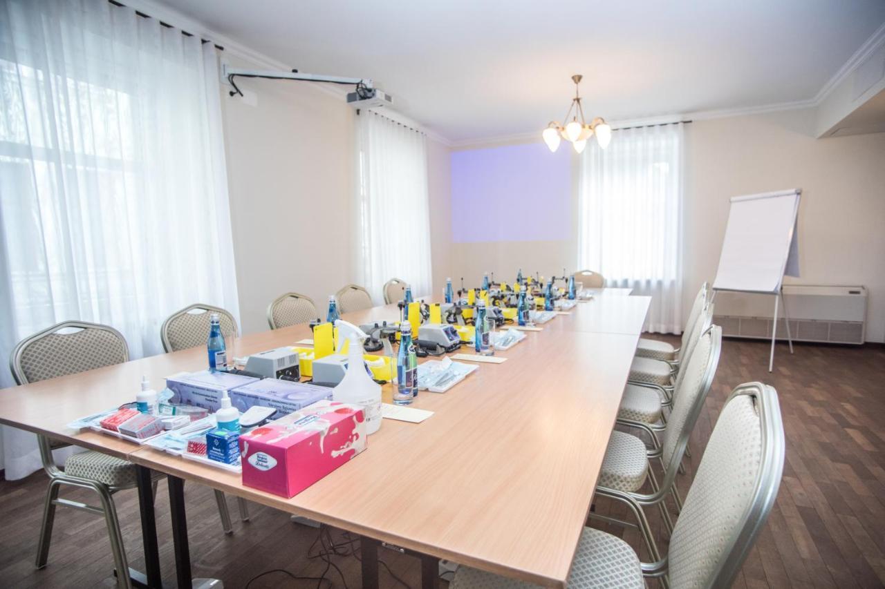 Hotel Pod Zlota Roza Κίελτσε Εξωτερικό φωτογραφία